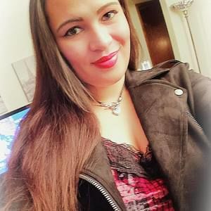 Meet your Posher, Sharaea